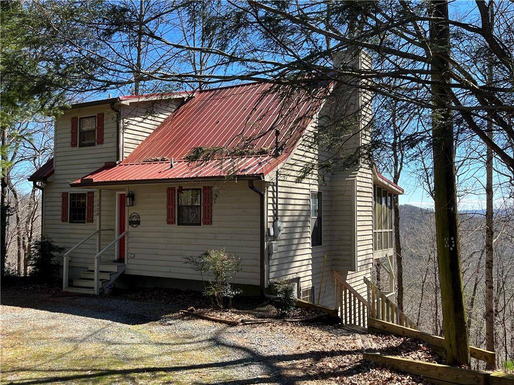 Ellijay, GA 30536,1228 Walnut RDG