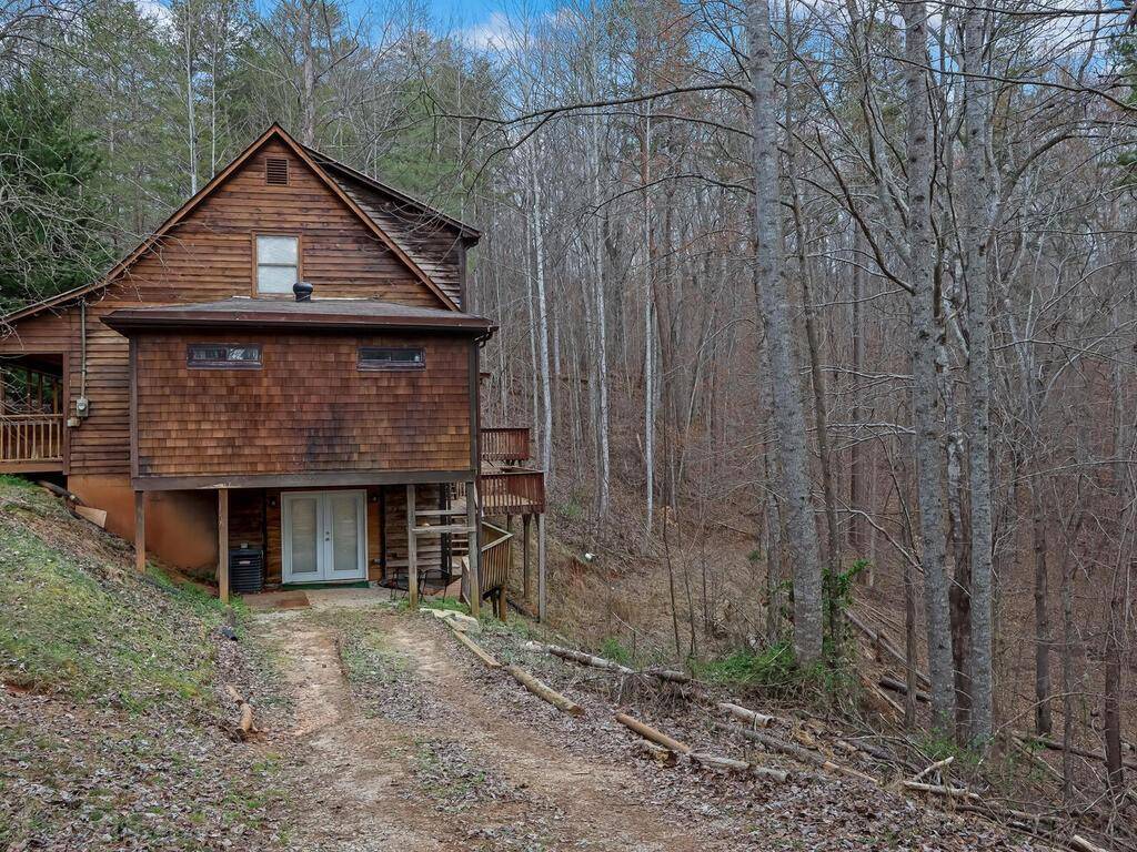 Dahlonega, GA 30533,314 Mountain Laurel WAY