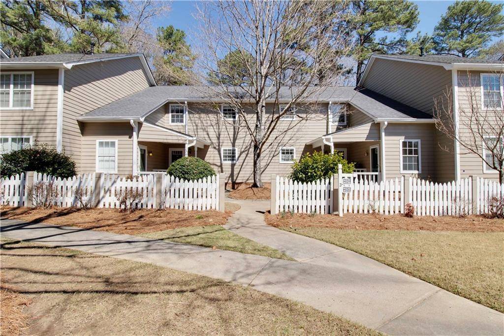 Atlanta, GA 30338,4533 Pineridge CIR