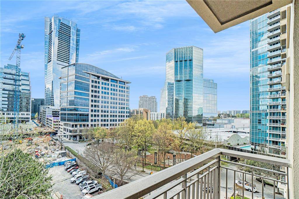 Atlanta, GA 30326,3334 PEACHTREE RD NE #512