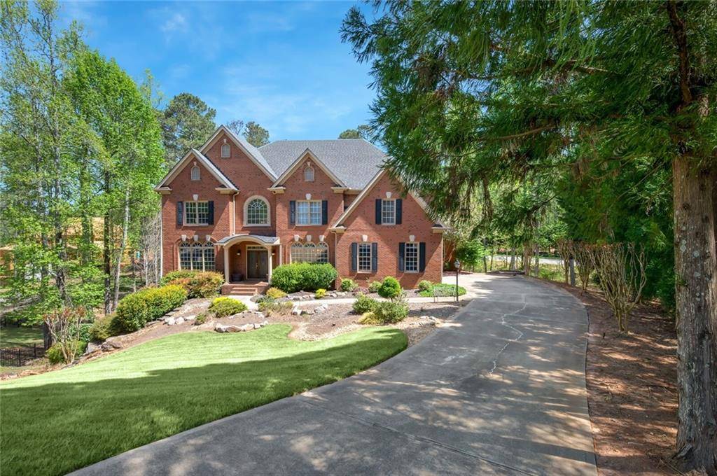 Alpharetta, GA 30004,882 Hallbrook LN