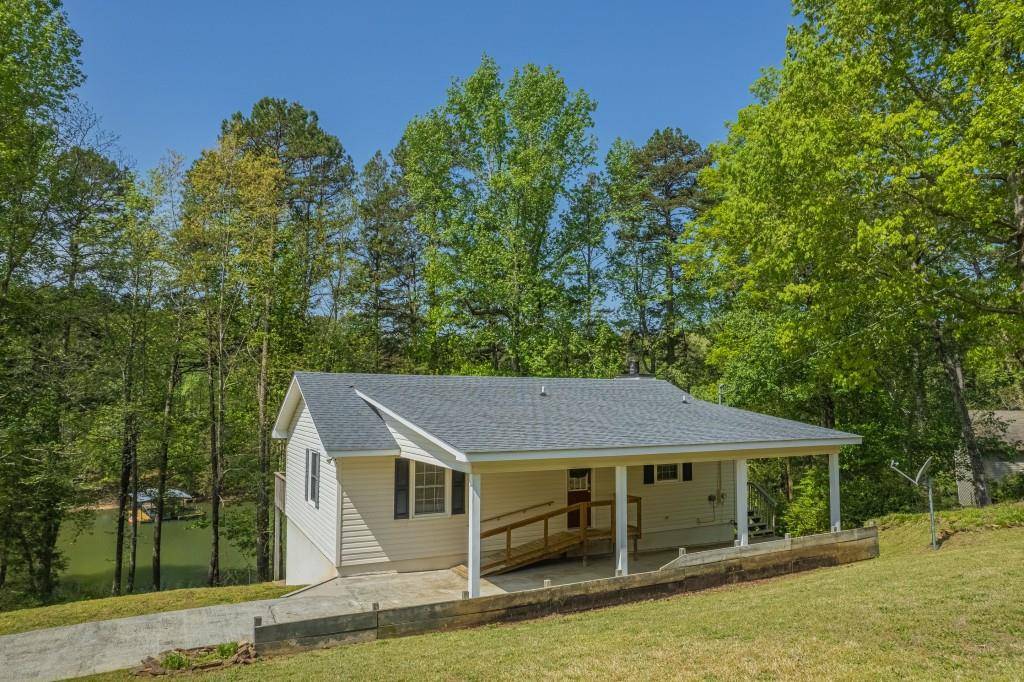 Martin, GA 30557,275 River Point RD