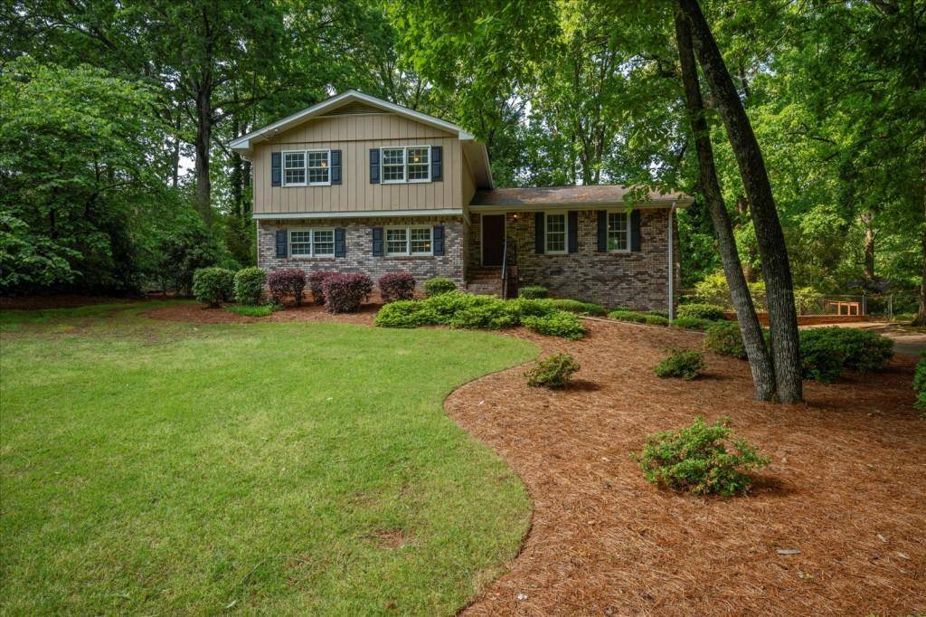 Lilburn, GA 30047,487 Fieldstone CT