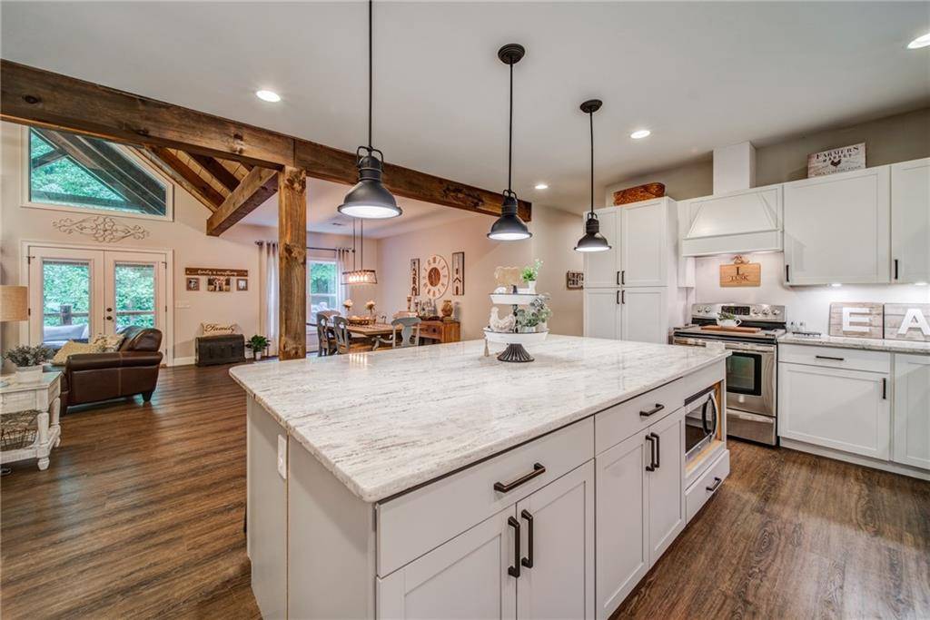 Canton, GA 30115,552 Garrison TRL