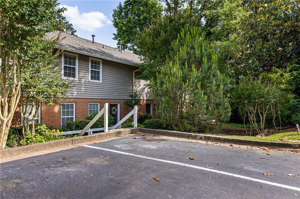 Sandy Springs, GA 30350,7750 Roswell RD #5F