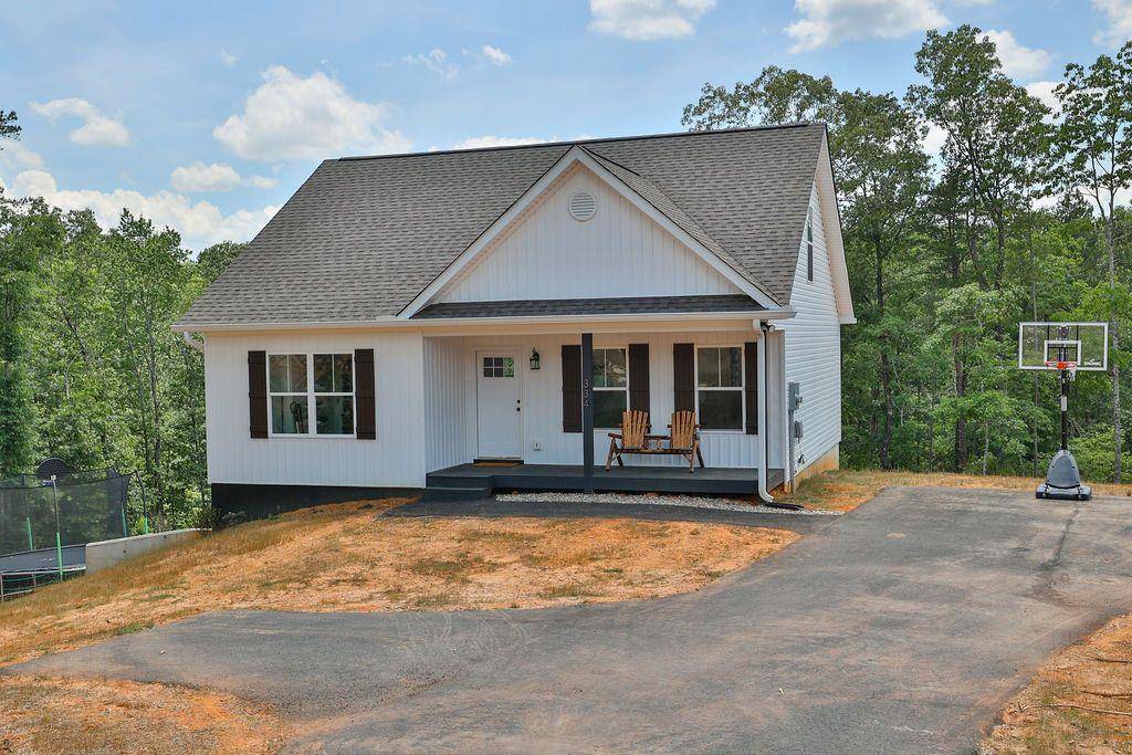 Dahlonega, GA 30533,334 Silas Rd.