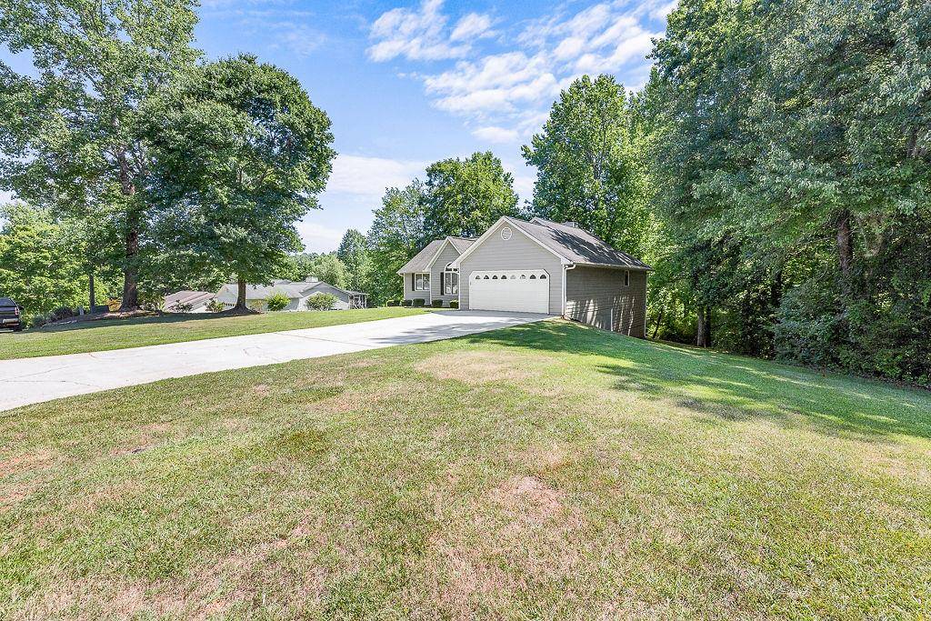 Flowery Branch, GA 30452,4722 Countryside DR