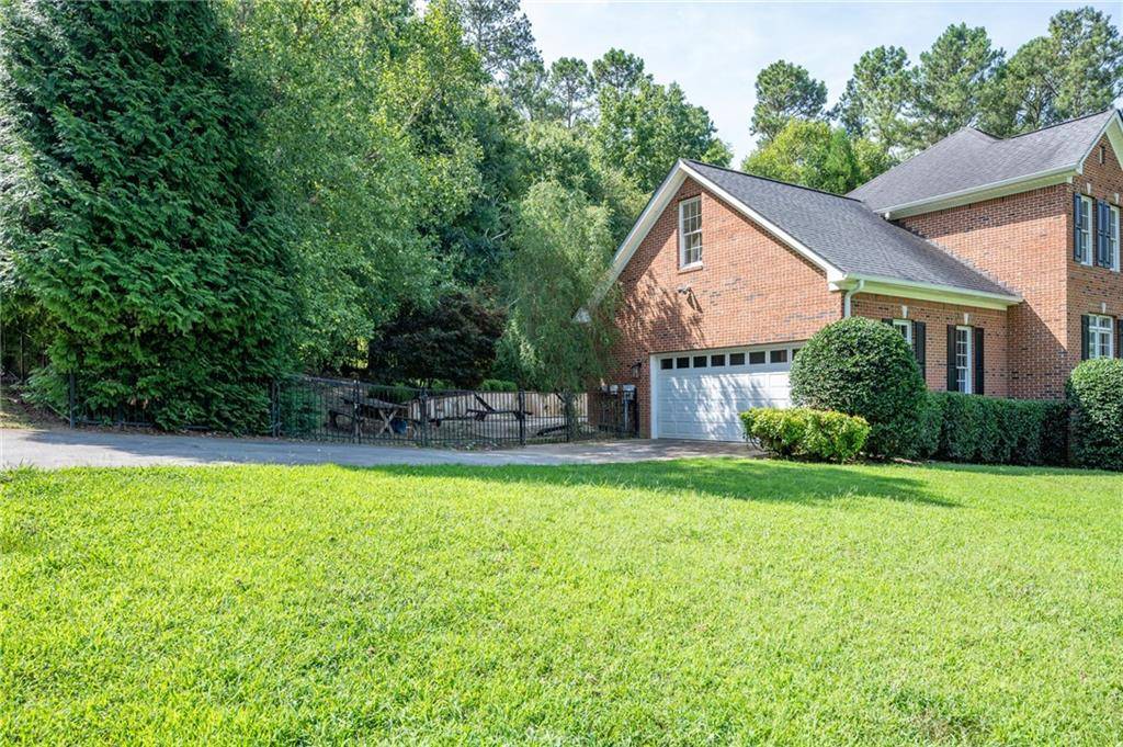 Calhoun, GA 30701,180 Saddle Mountain DR SE