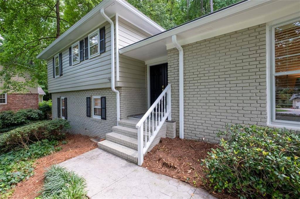 Sandy Springs, GA 30342,677 STARLIGHT DR