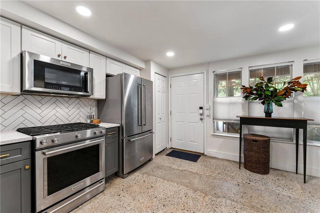 Atlanta, GA 30307,1124 Dekalb AVE NE #29