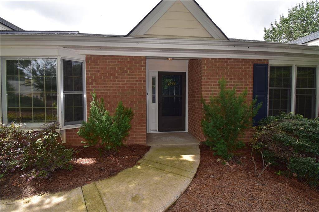 Peachtree Corners, GA 30092,6499 Deerings LN