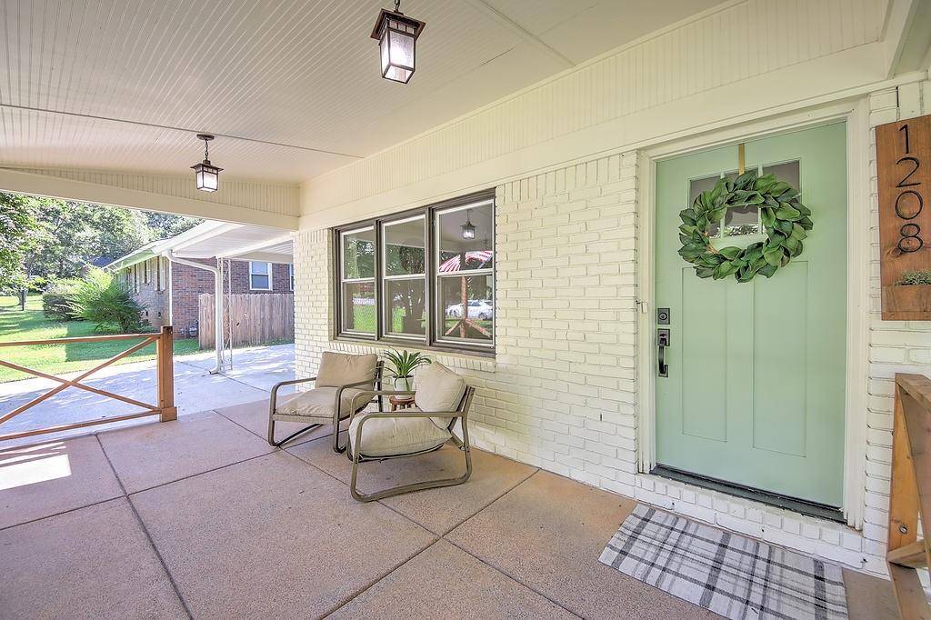 Smyrna, GA 30080,1208 Daniell DR SE