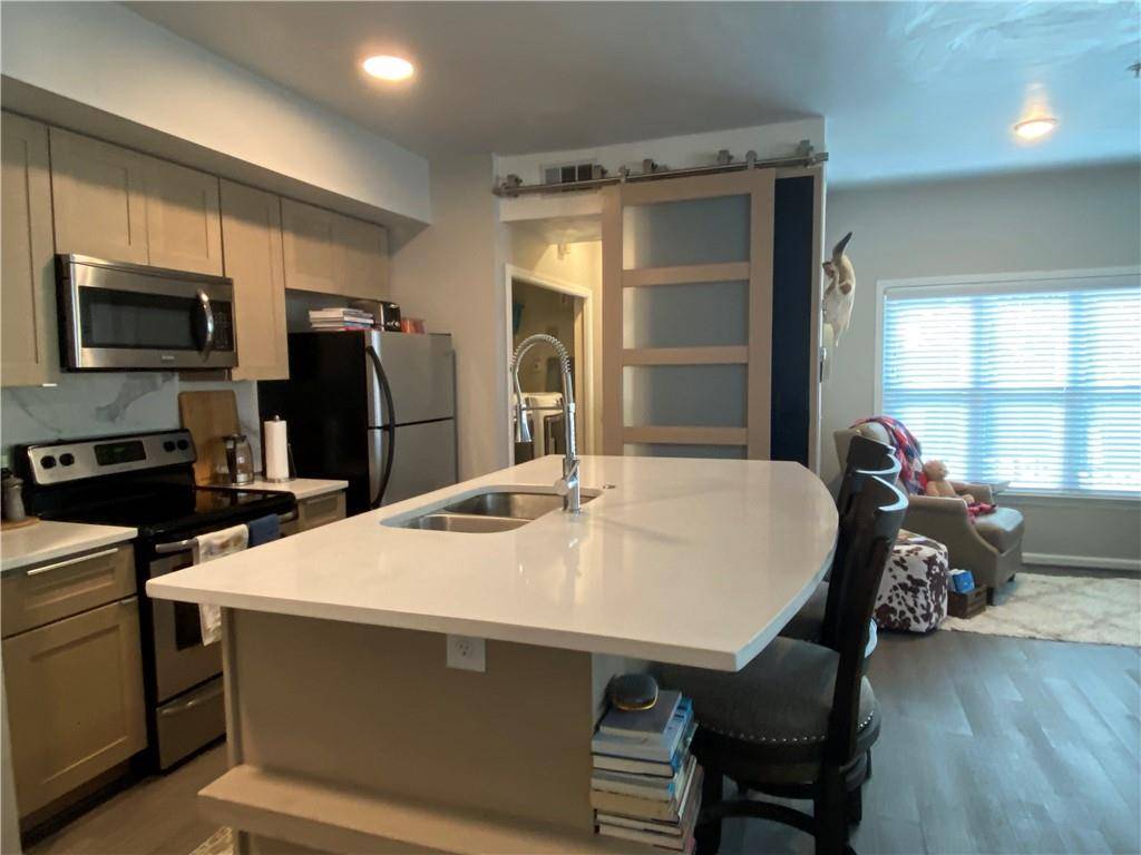 Atlanta, GA 30309,955 Juniper ST NE #4122
