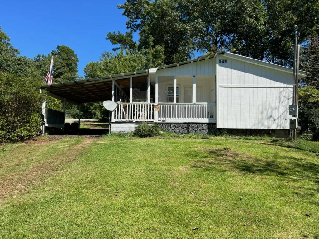 Toccoa, GA 30577,206 Country Club TRL