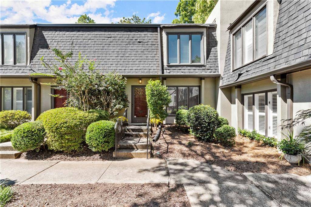 Atlanta, GA 30342,27 IVY RDG NE