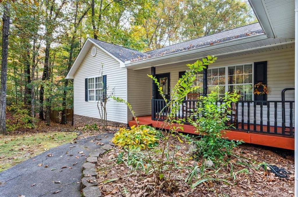 Dahlonega, GA 30533,165 White Oak LN