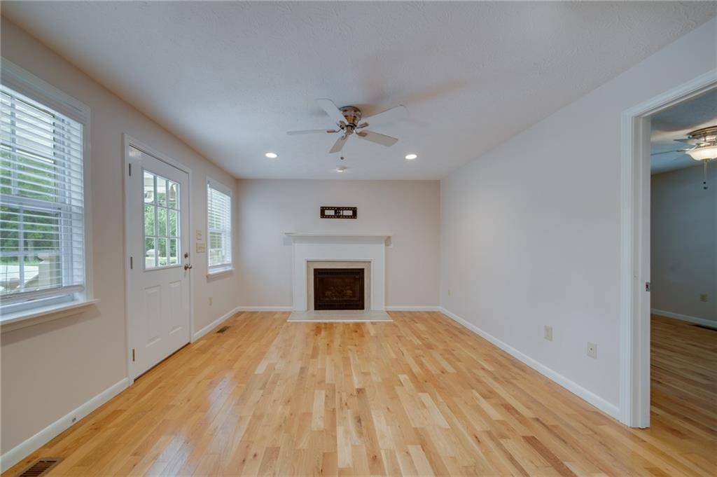 Blue Ridge, GA 30513,7 Summit ST