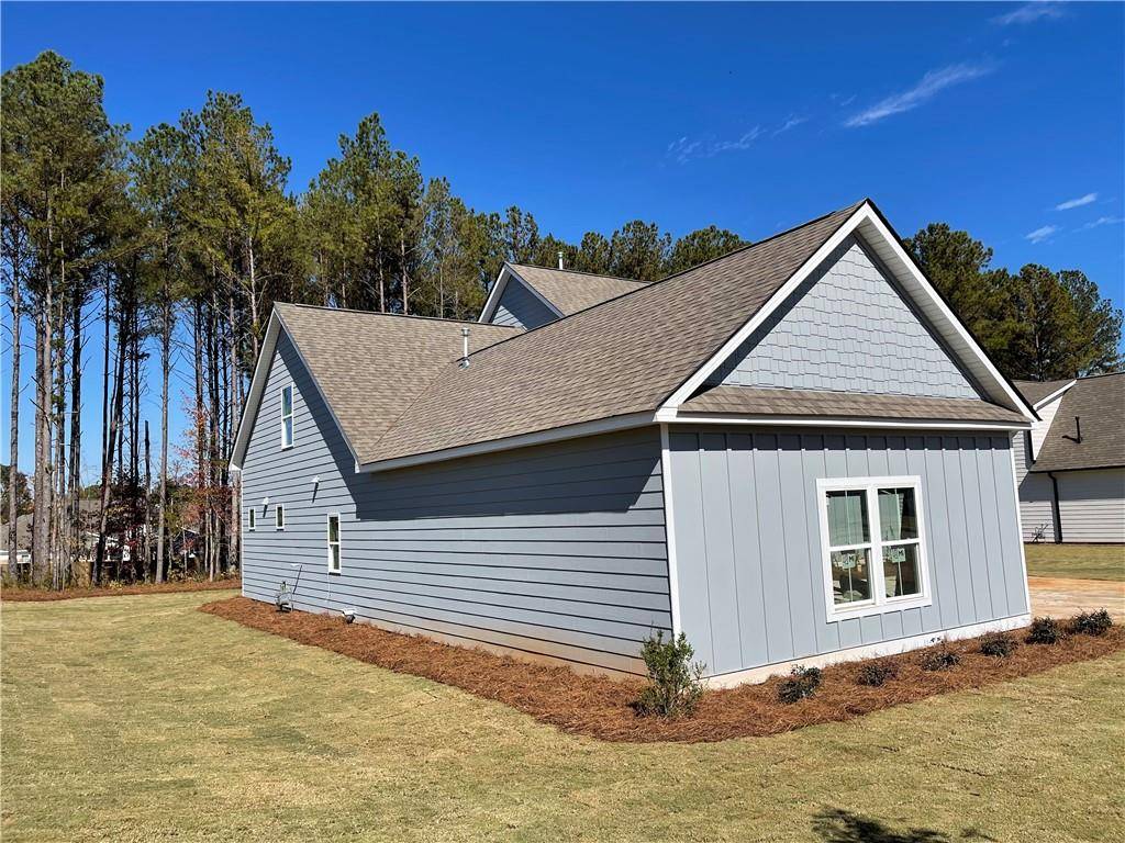 Senoia, GA 30269,20 Duck DR