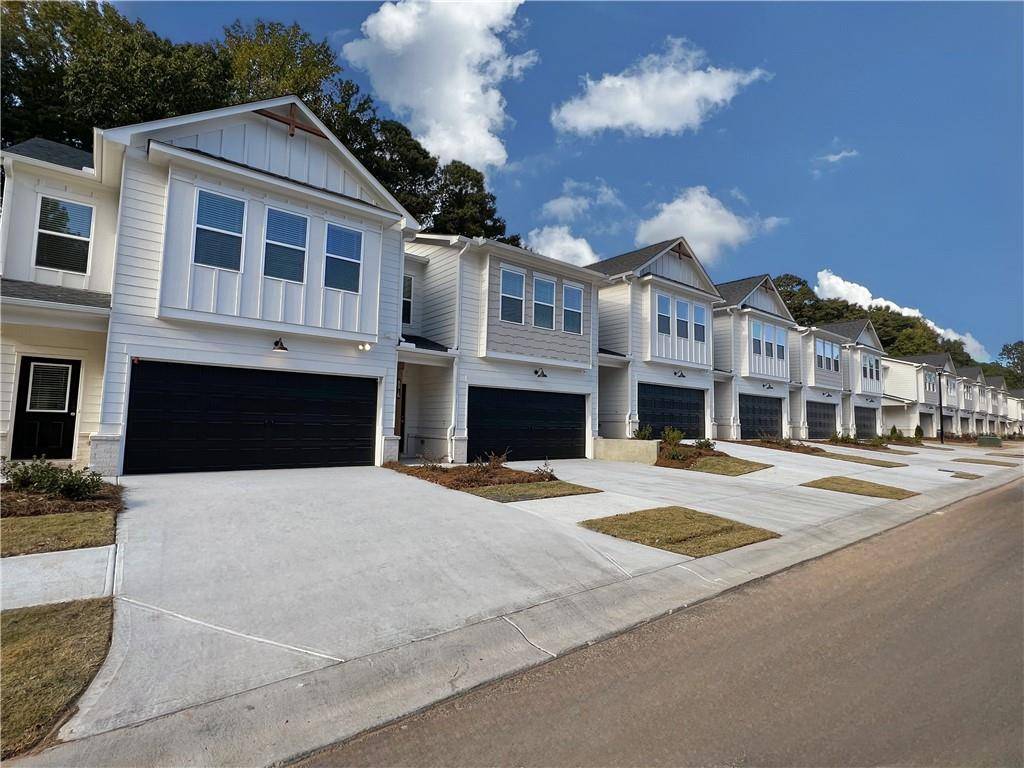 Lilburn, GA 30047,5576 Rockfern DR #12