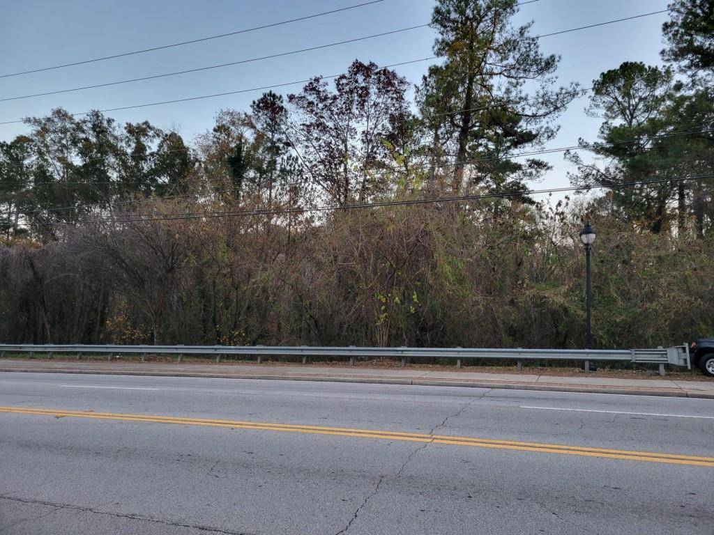 Atlanta, GA 30317,3061 Memorial DR SE