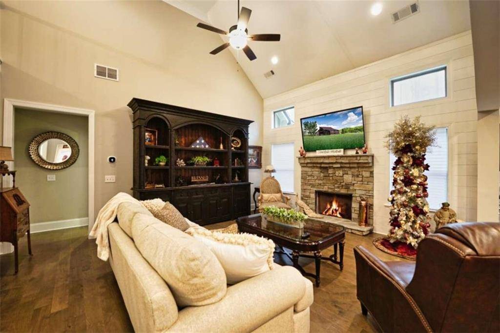 Canton, GA 30114,617 Byrd Mountain LN