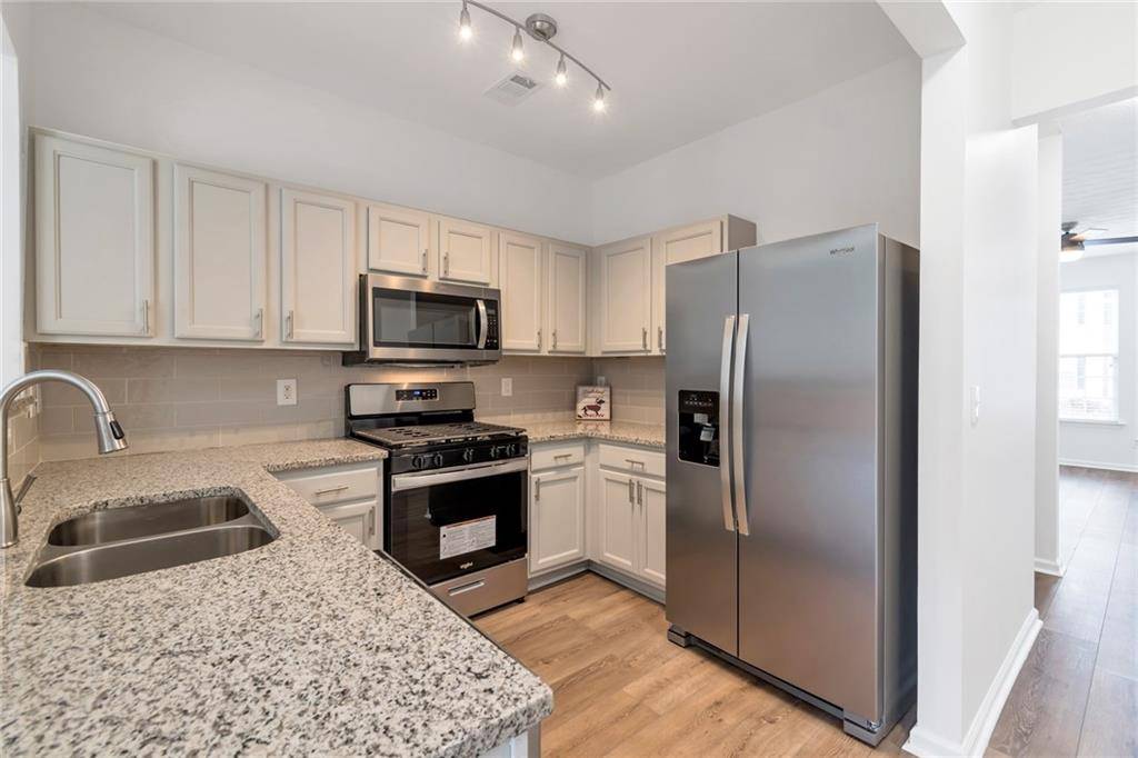 Lawrenceville, GA 30043,2752 Heathrow DR