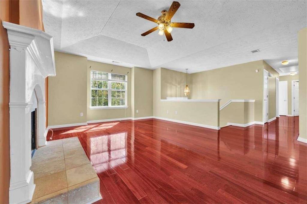 Riverdale, GA 30296,7607 Broadhurst DR