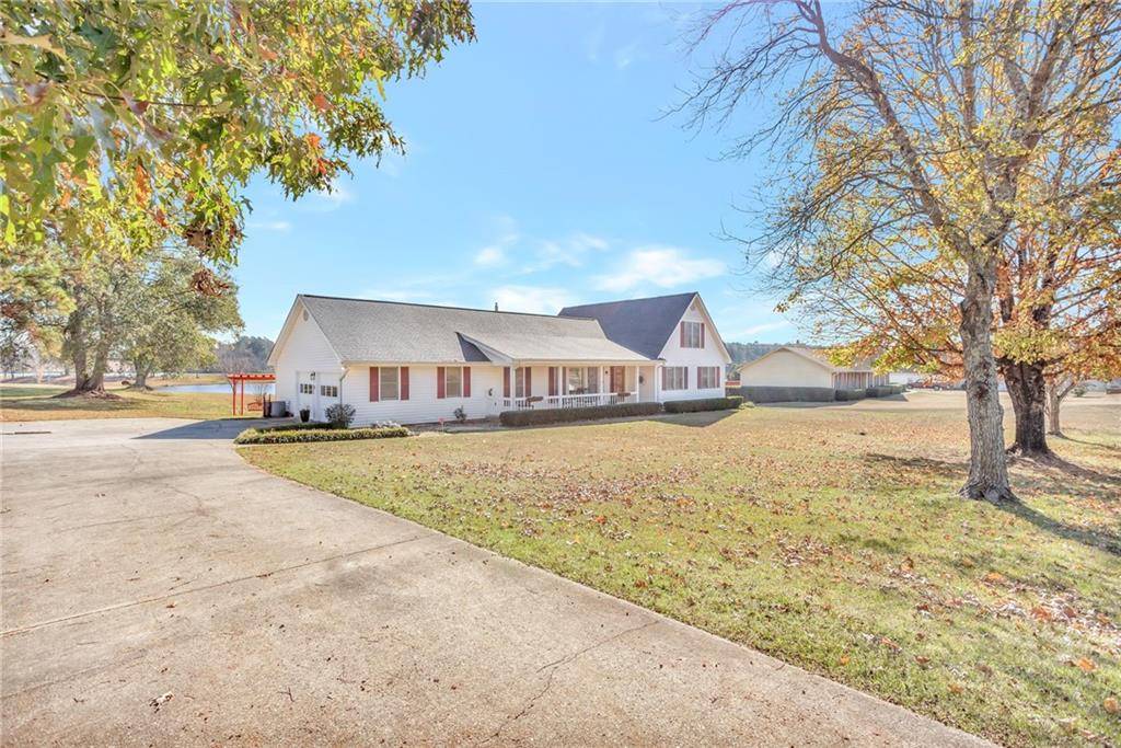Hampton, GA 30228,233 Bear Creek TRL