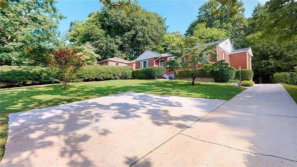 Brookhaven, GA 30319,1176 Clearview DR NE