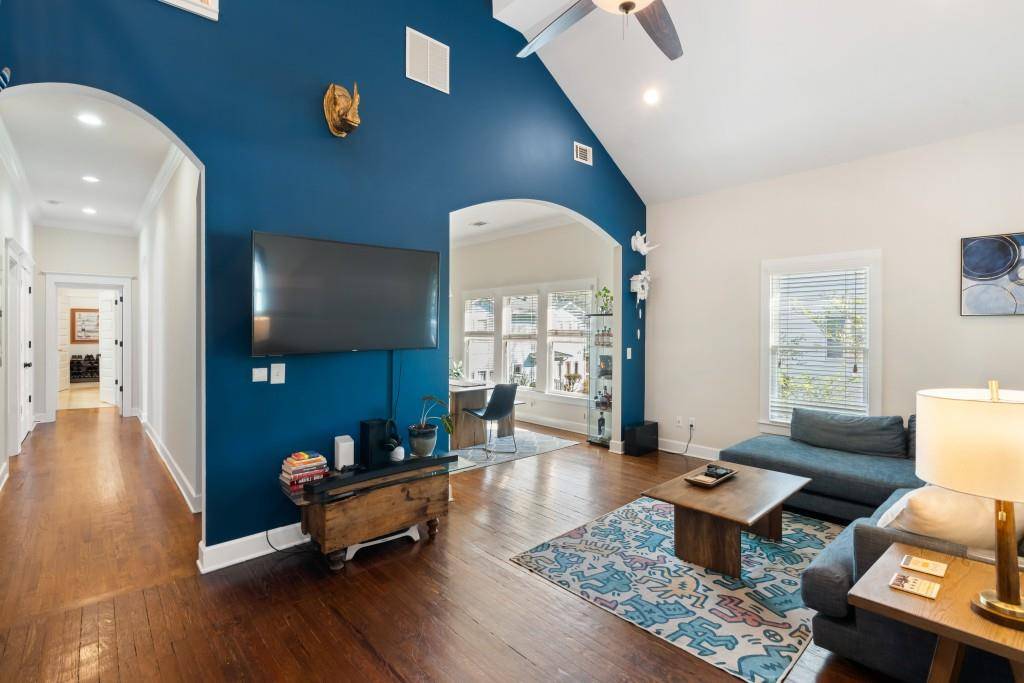 Atlanta, GA 30307,1338 Dekalb AVE NE