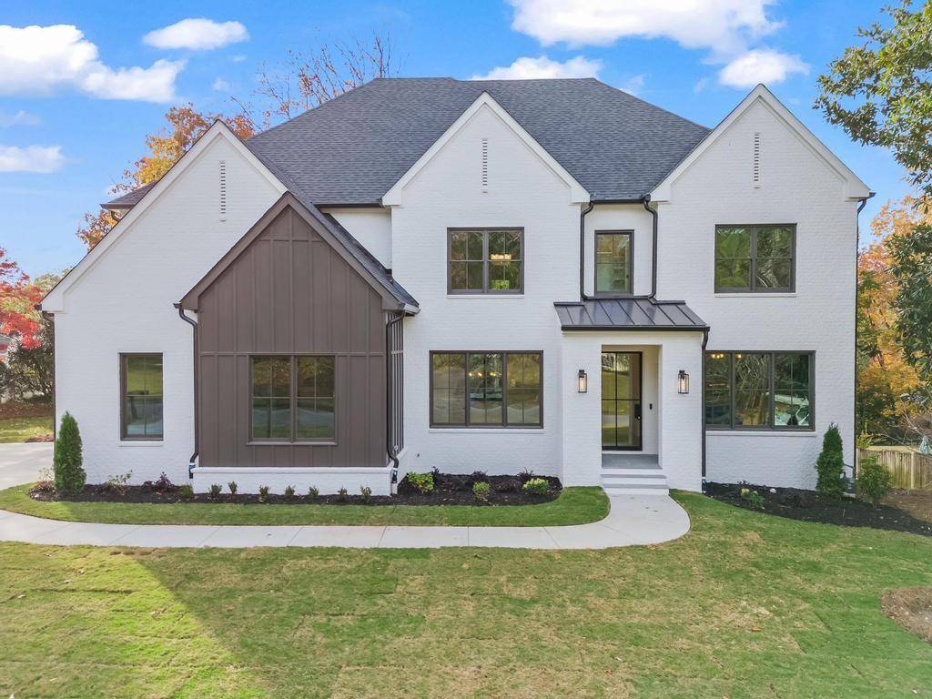Sandy Springs, GA 30328,5895 Riverwood DR