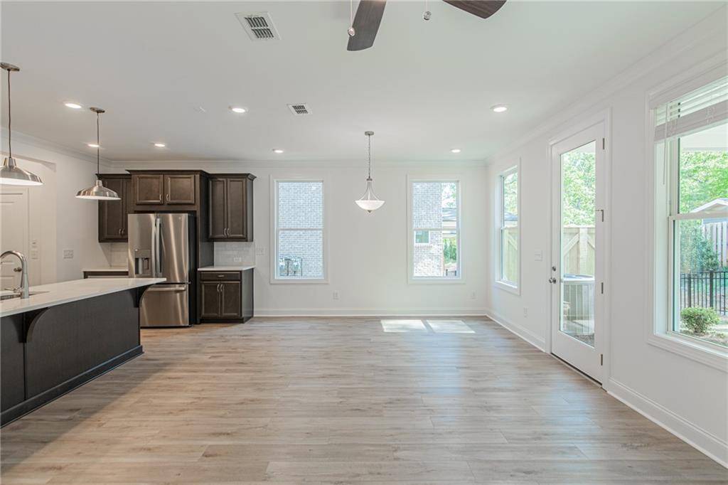 Buford, GA 30518,5200 Riden CT #242
