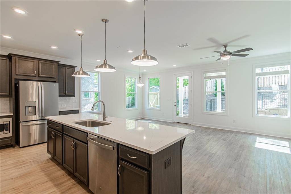 Buford, GA 30518,5200 Riden CT #242