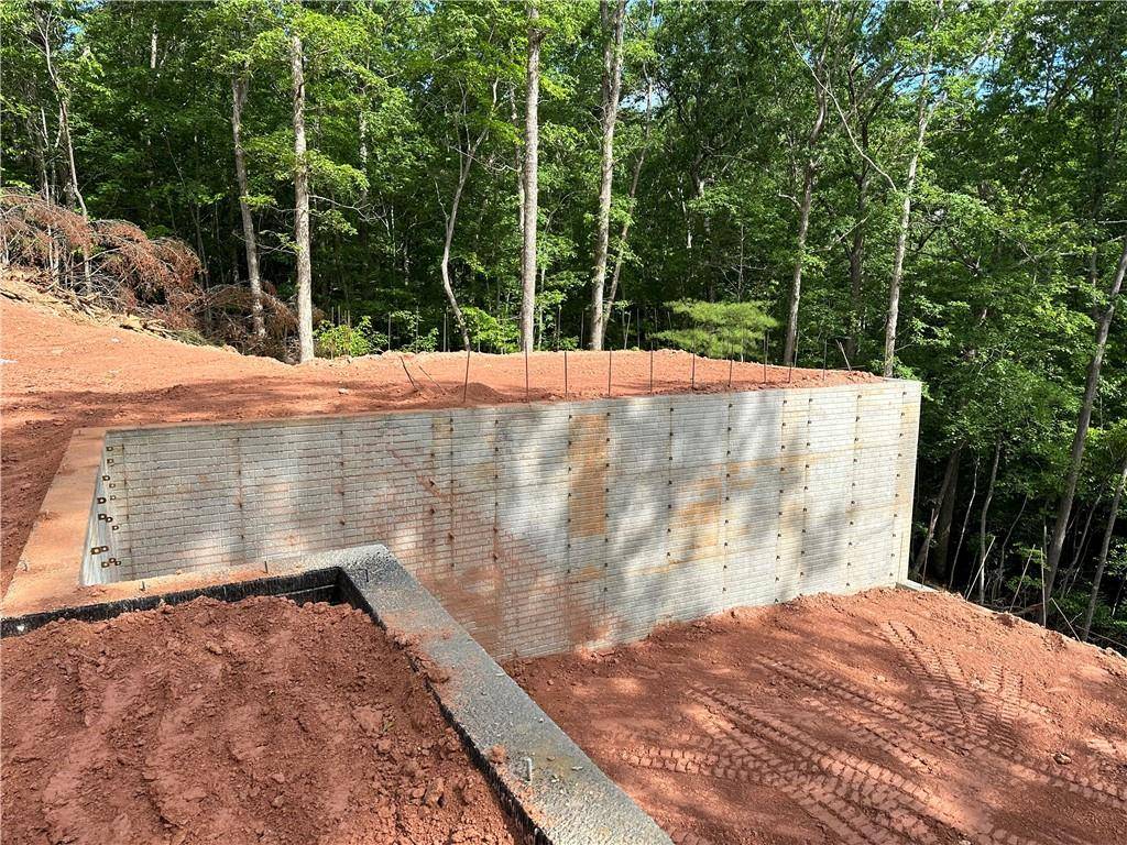 Dahlonega, GA 30533,1425 Calhoun