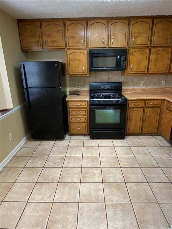 Riverdale, GA 30274,8173 Canyon Forge DR