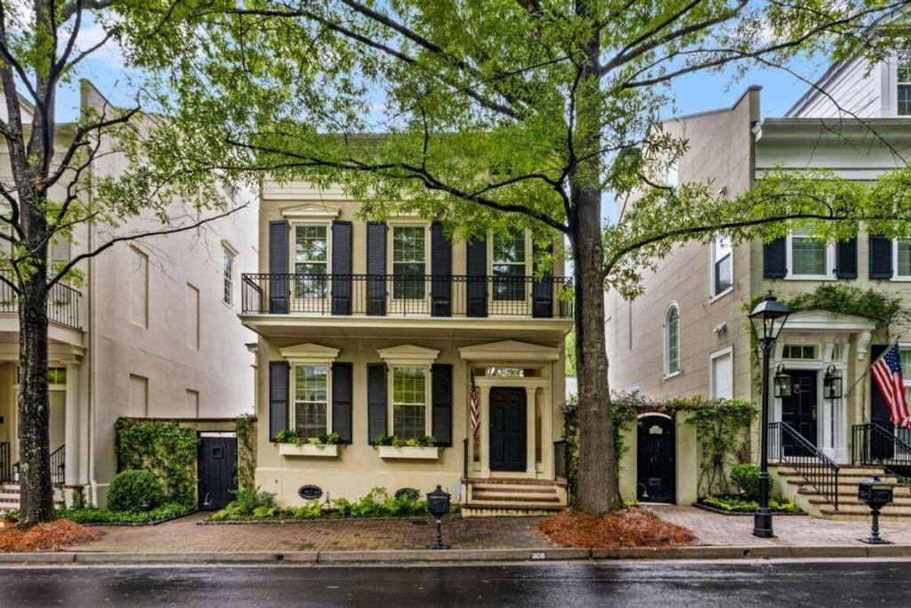 Peachtree City, GA 30269,302 Abercorn SQ