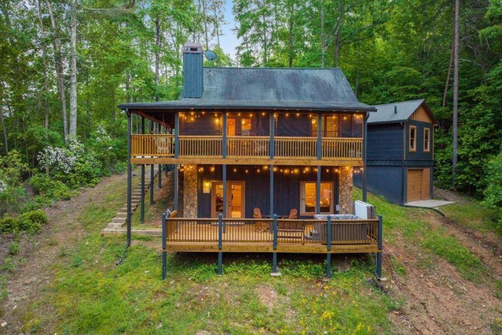 Mineral Bluff, GA 30559,170 Humphrey Heights RD