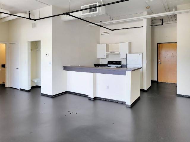 Atlanta, GA 30308,120 Ralph Mcgill BLVD NE #810