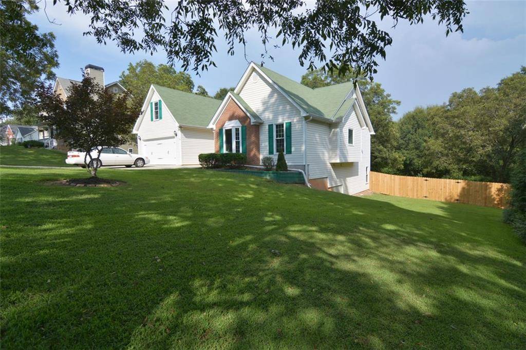 Hoschton, GA 30548,1426 WYNTERCREEK DR