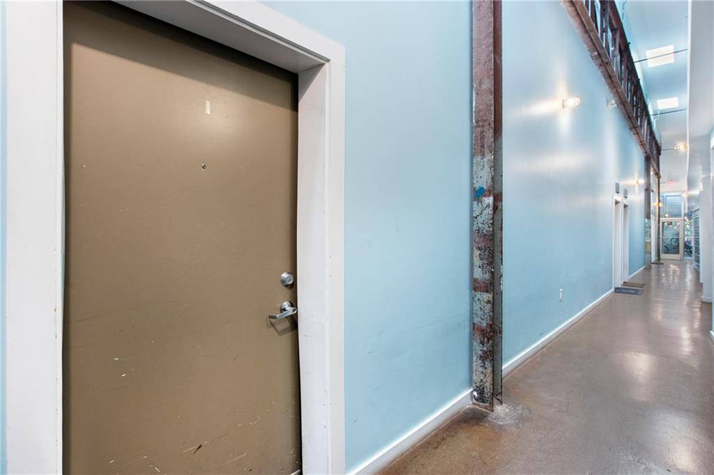 Atlanta, GA 30307,964 Dekalb AVE NE #112