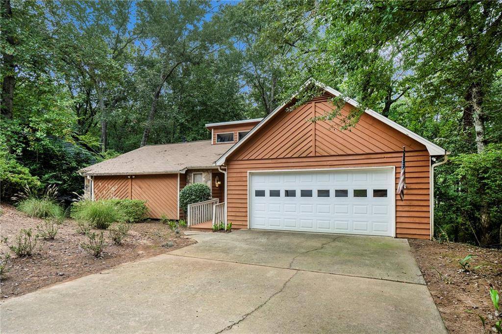 Roswell, GA 30076,645 Trailmore PL