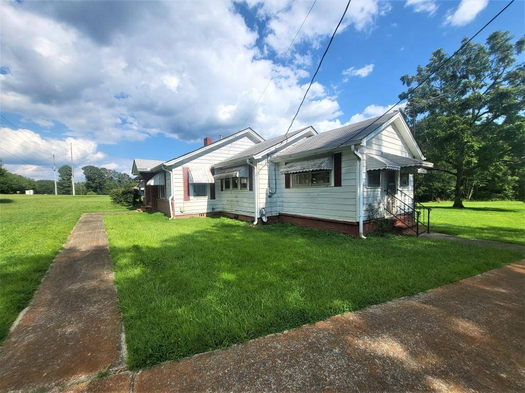 Rockmart, GA 30153,1421 Holly Springs RD