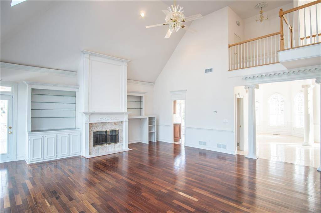 Alpharetta, GA 30004,815 Dockbridge WAY