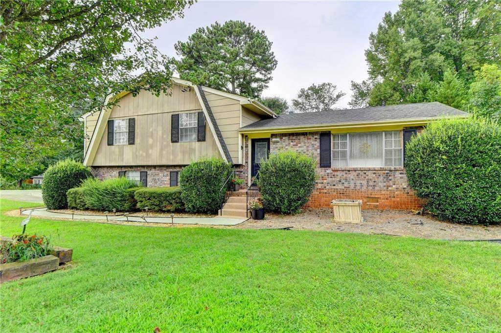 Duluth, GA 30096,3173 Claiborne DR