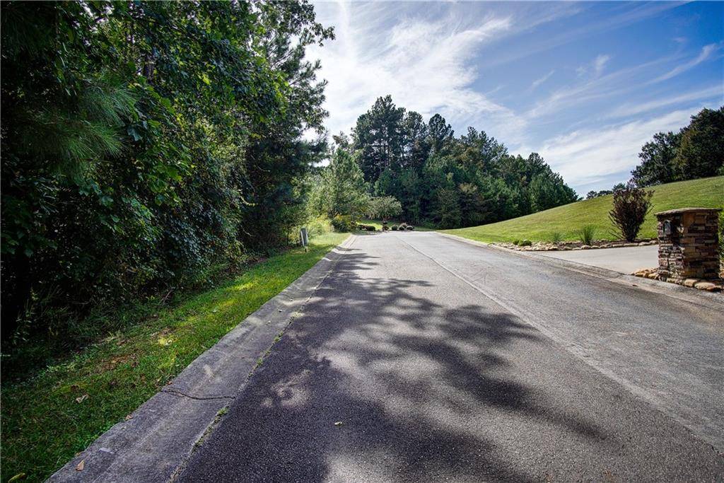 Calhoun, GA 30701,139 River Place DR