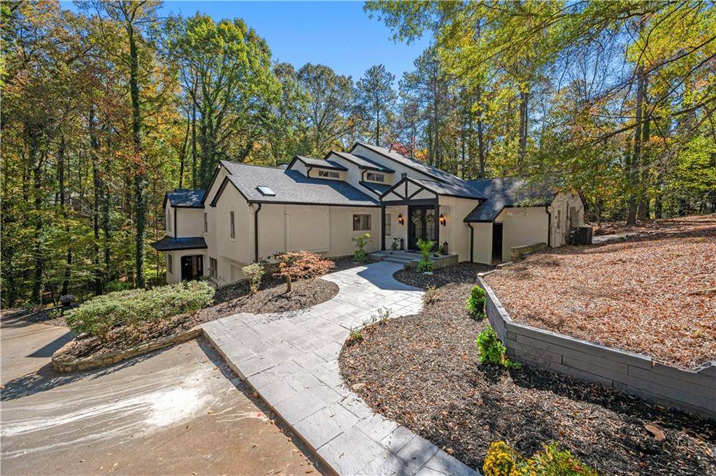 Roswell, GA 30075,85 Hillcrest DR