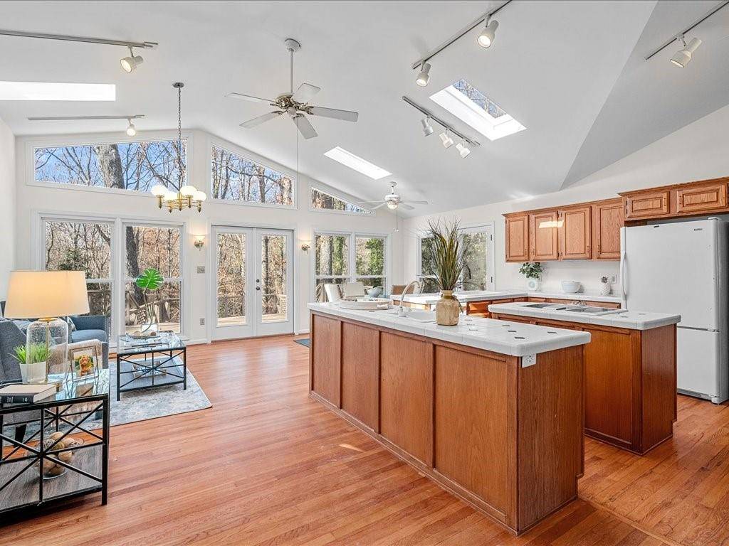 Sandy Springs, GA 30342,5134 Timber Trail South