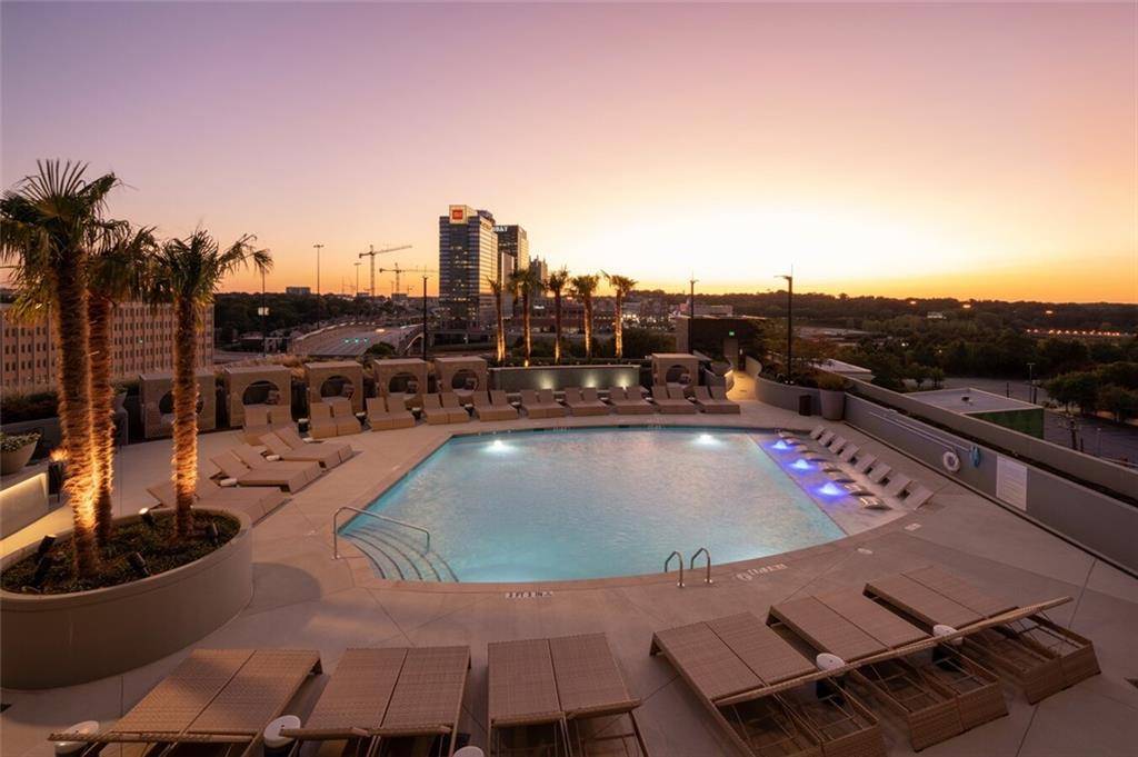 Atlanta, GA 30309,1400 W Peachtree ST NW #S2