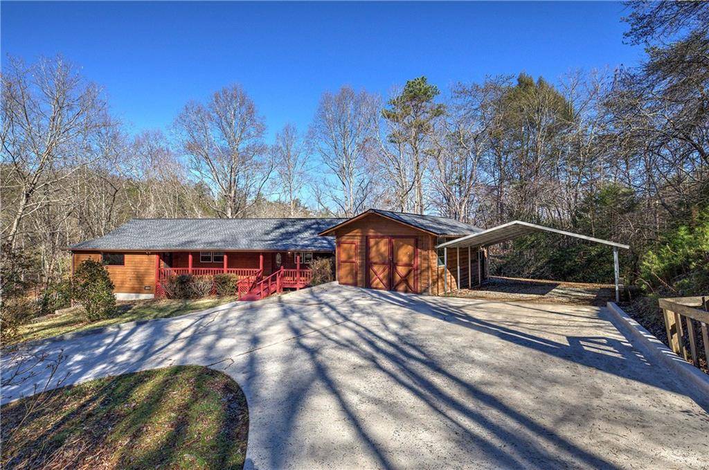 Blue Ridge, GA 30513,303 Claude Neal LN