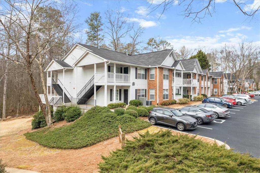 Roswell, GA 30076,322 Streamside DR